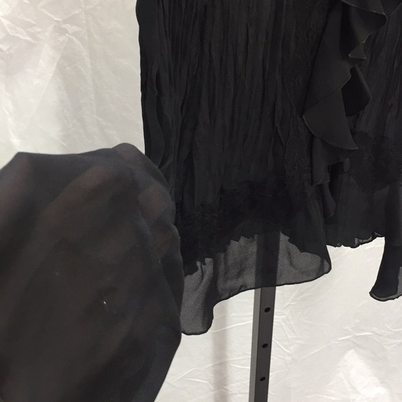 White Stag shear Black Crinkle Blouse - Picture 4 of 5